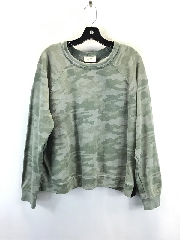 Top Long Sleeve By Universal Thread In Camouflage Print, Size: Xxl