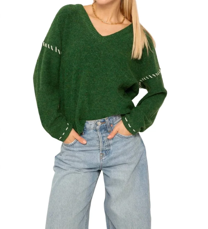 Billie Whipstich V Neck Sweater In Green